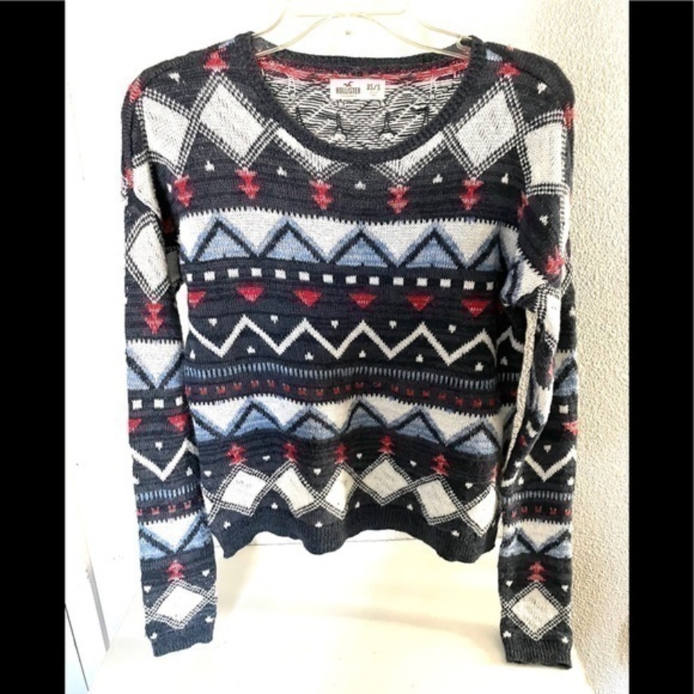 HOLLISTER multicolor print pullover sweater - XS/S